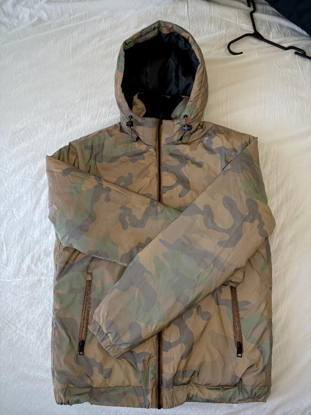 Men’s Camo Hooded Puffer Jacket Medium – Jack & Jones Winter Jacket